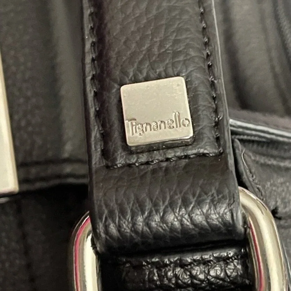 Tignanello gorgeous handbag
